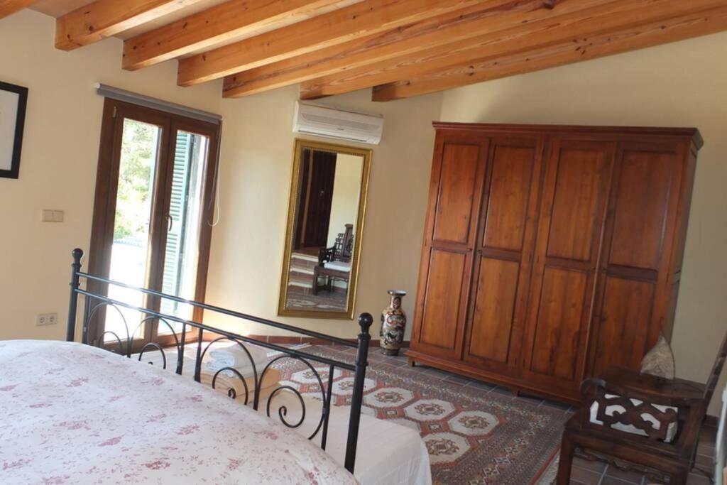 Villa Maria, Bonita Casa Con Jardin Y Piscina Privada En Andratx Exterior photo